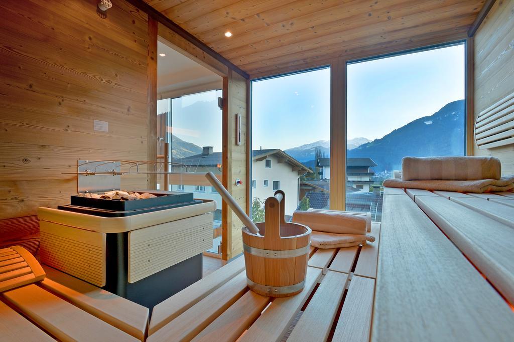 Das Sonnleiten Ski- Und Motorradhotel Bruck Im Zillertal Bruck am Ziller Luaran gambar