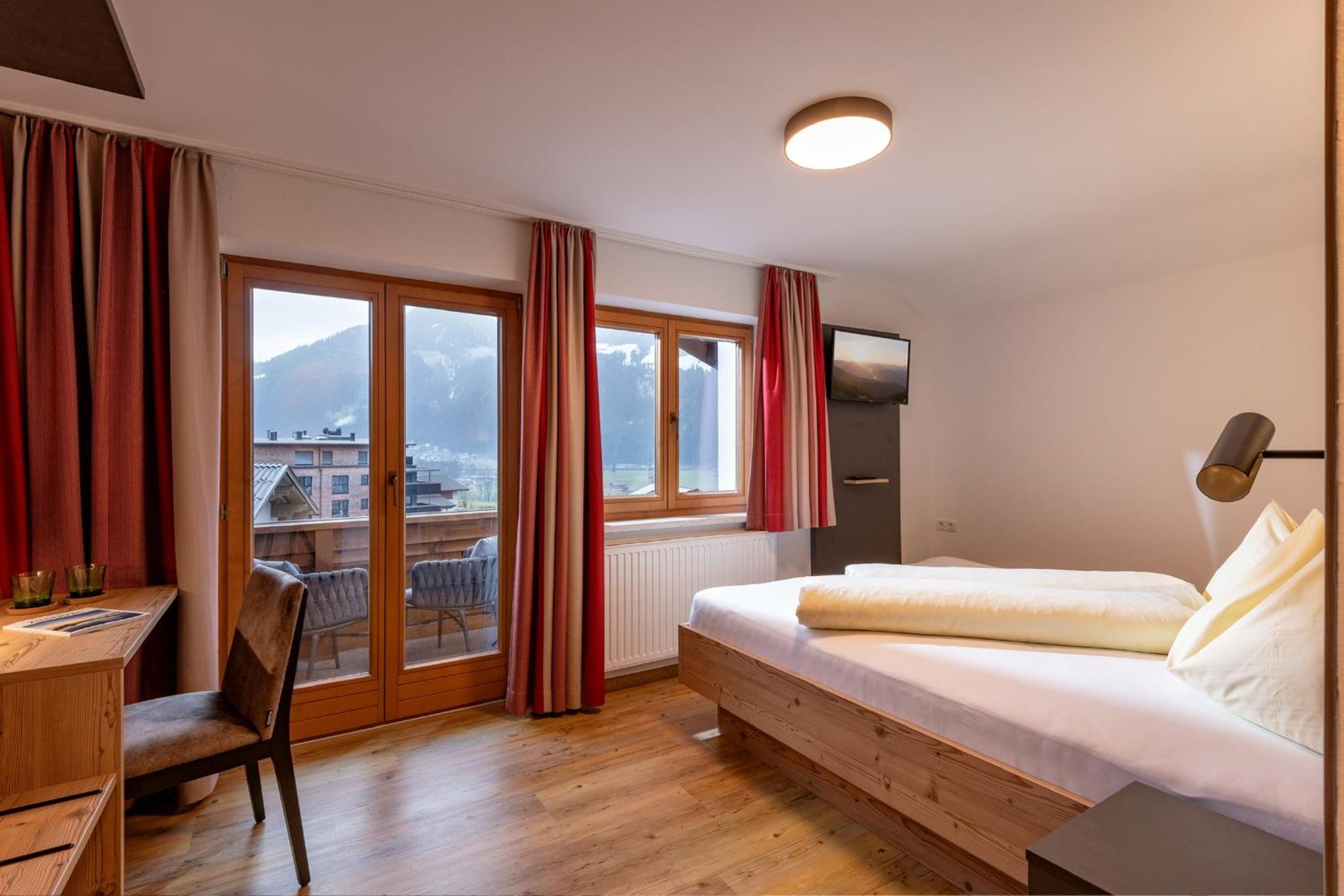 Das Sonnleiten Ski- Und Motorradhotel Bruck Im Zillertal Bruck am Ziller Luaran gambar